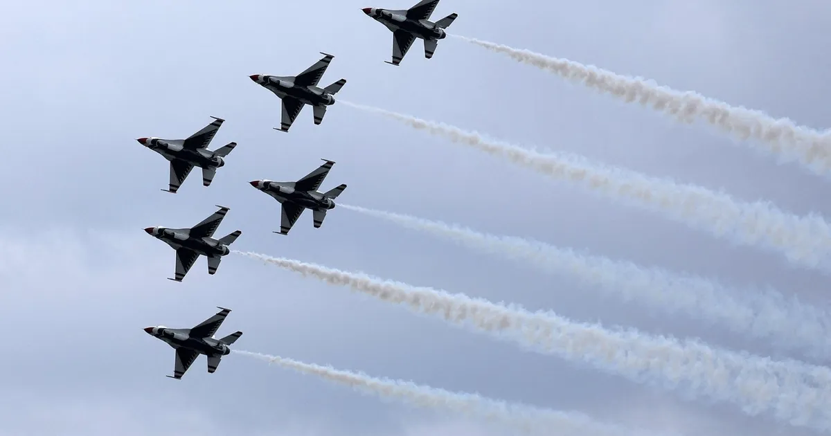 البنتاجون يربط طائرة F-16 بمسيرة تعمل بالذكاء الاصطناعي